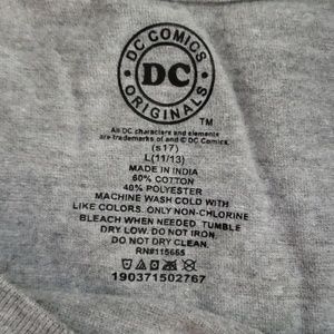 DC Comics Tops - Wonder Woman tshirt DC Comics Tops - Wonder Woman tshirt